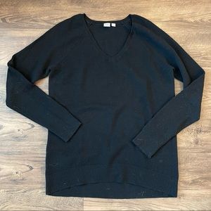 GAP Black V neck sweater